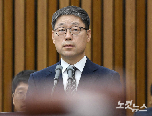 노경필 "압수수색 영장 대면심리 제도 필요" 노경필 "압수수색 영장 대면심리 제도 필요"