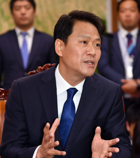 임종석 비서실장, 대통령 특사로 UAE·레바논 파견